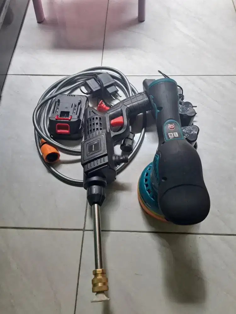 Alat poles portable 12V 2 batre + alat semprot 1 battre