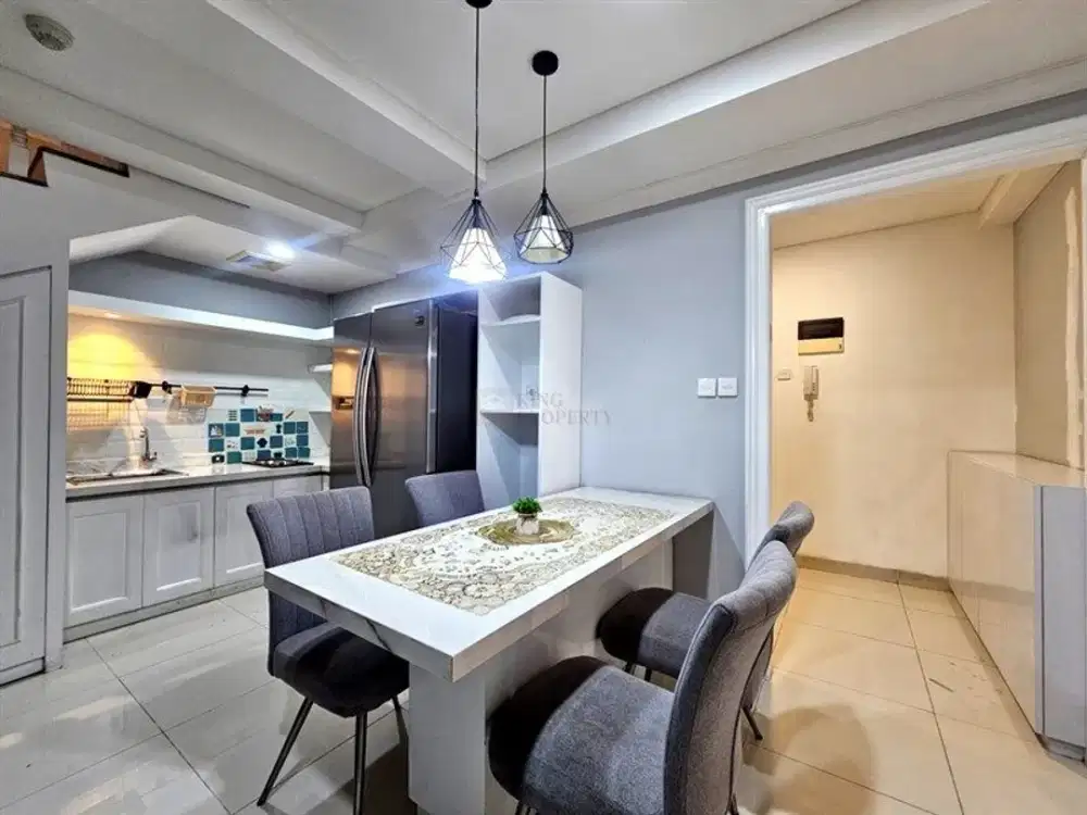 Terkoneksi ke Mall Central Park 2, Disewa Apartemen Loft 2Lantai Soho Podomoro City Neo Soho Residence Furnished Interior Scandanavian Bagus