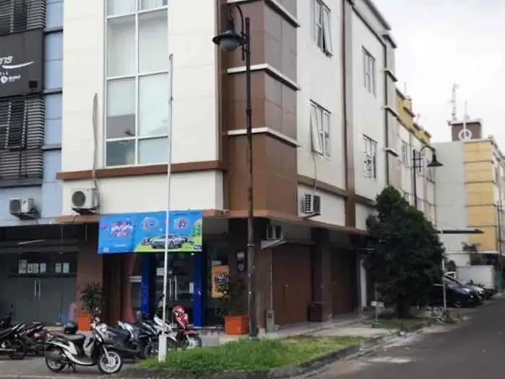 Ruko Golden Boulevard BSD City Lokasi Terdepan Hadap Jalan Raya Dekat Dari Plaza BSD