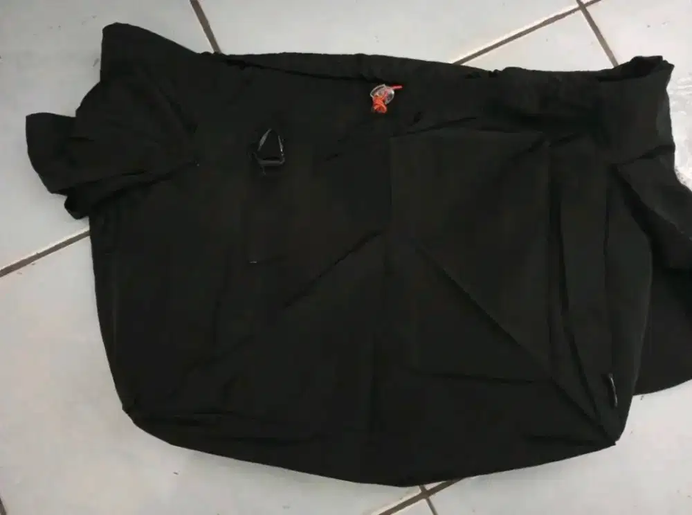 NRDN Clothing Tas Selempang Nylon Crinkle Slingbag Hayden