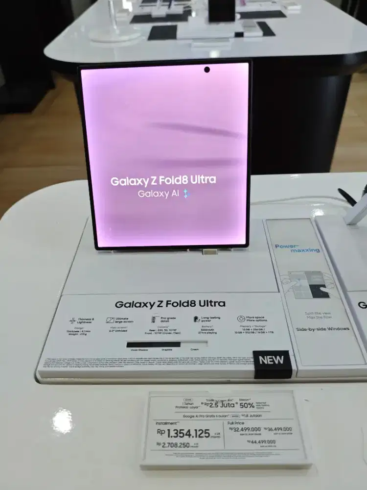 Galaxy Z Fold8 Ultra 12 GB + 256 GB