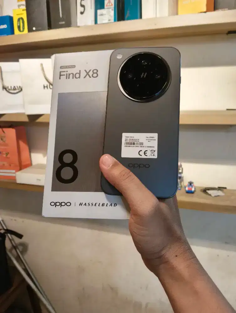 Jual Oppo Find X8 Ram 12/256Gb BNOB Ex Demo Aman Unit Belum Di Pakai