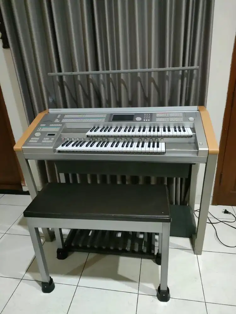 Electone Yamaha Stagea ELS-01C