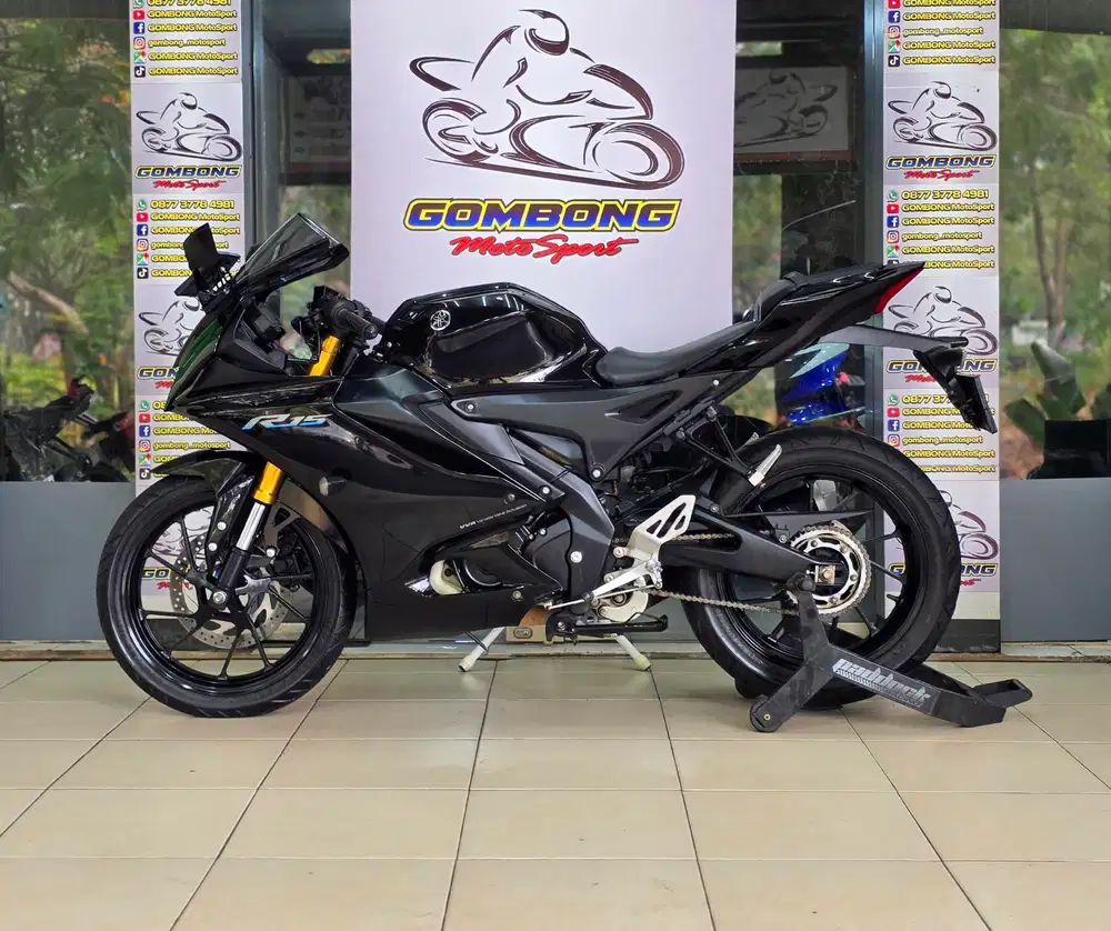 YAMAHA R15 V4 2024