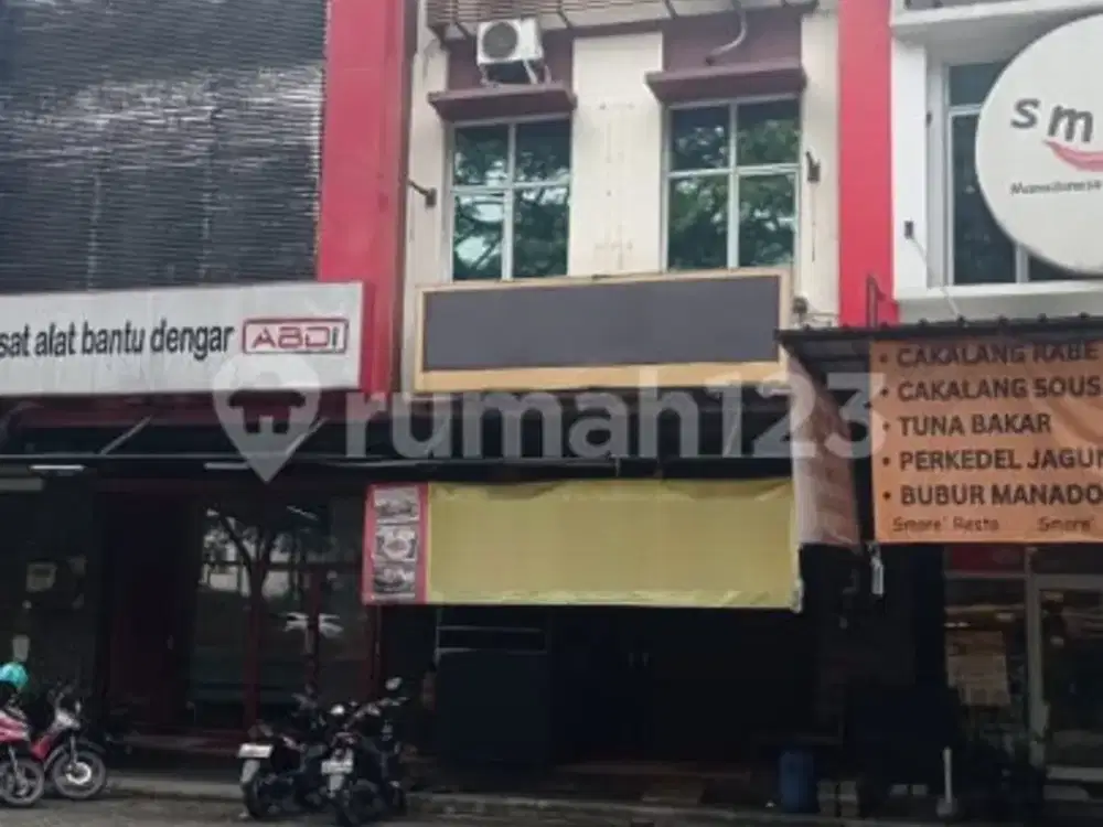 Ruko Gandeng Tol Boulevard BSD Jalan Utama Area Komersial