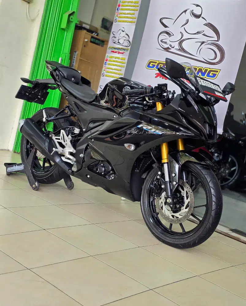 YAMAHA R15 V4 2024
