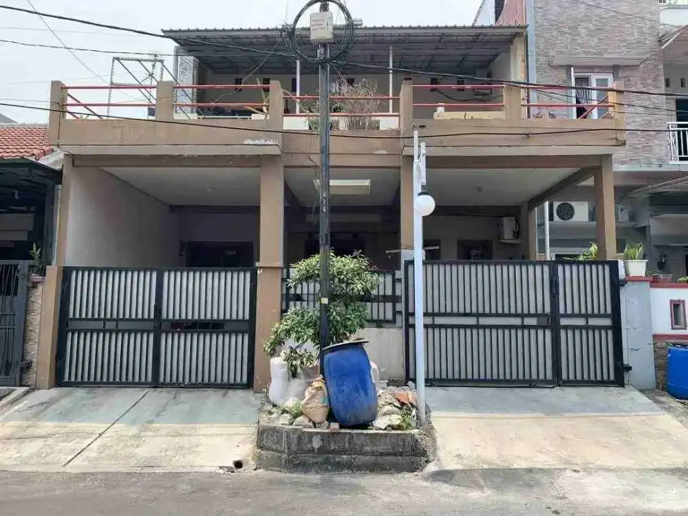 DIJUAL RUMAH RAPI 2 LANTAIPrima Harapan Regency Harapan Baru, Nempel Summarecon Bekasi 5 menit ke stasiun krl