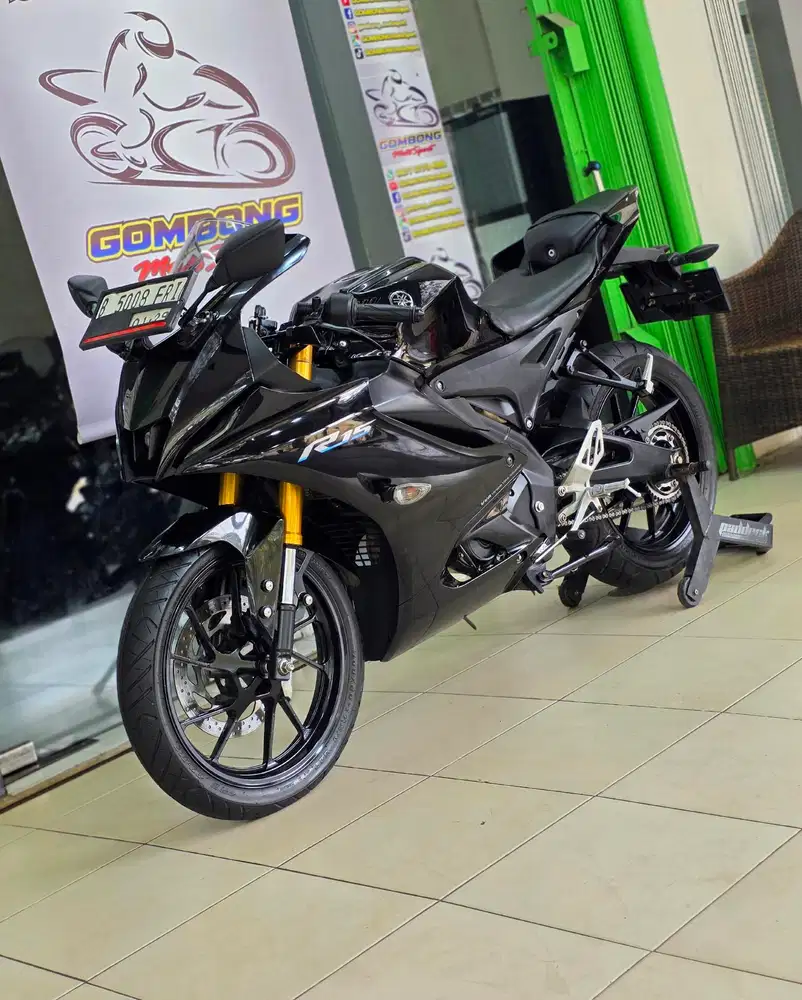 YAMAHA R15 V4 2024