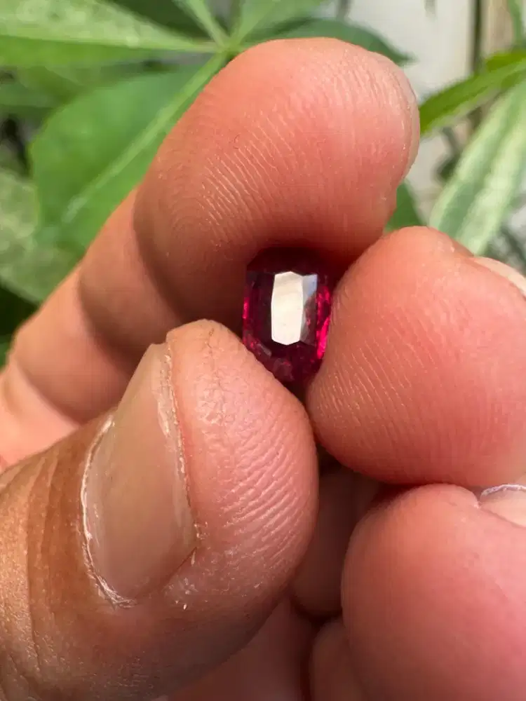 Natural ruby kristal langka berkualitas clean rare item