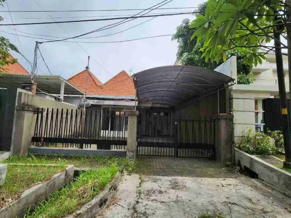 Dijual Rumah di Jl Wr Supratman Surabaya Pusat