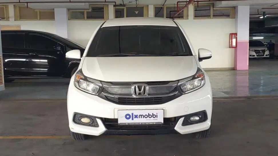 LOW DP Honda Mobilio 1.5 E Bensin-AT 2018 UKG