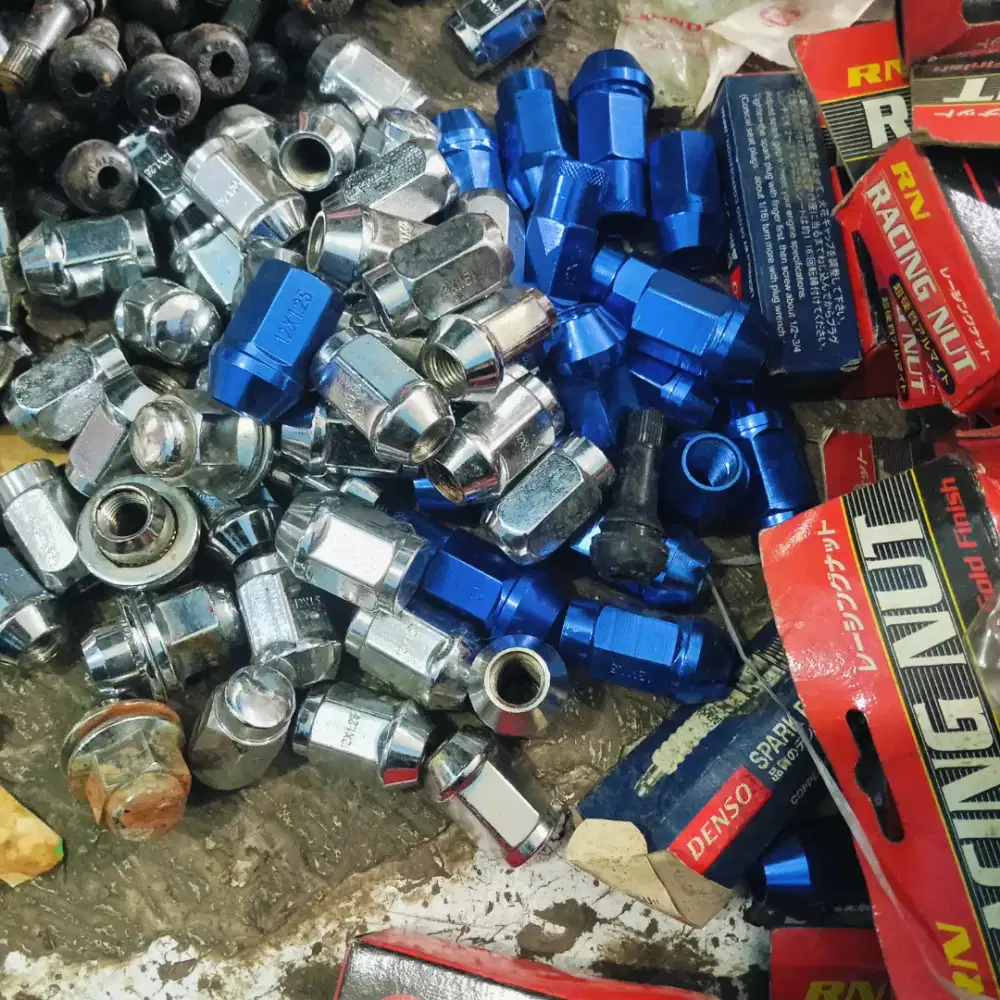 Borong semua mur velg mobil