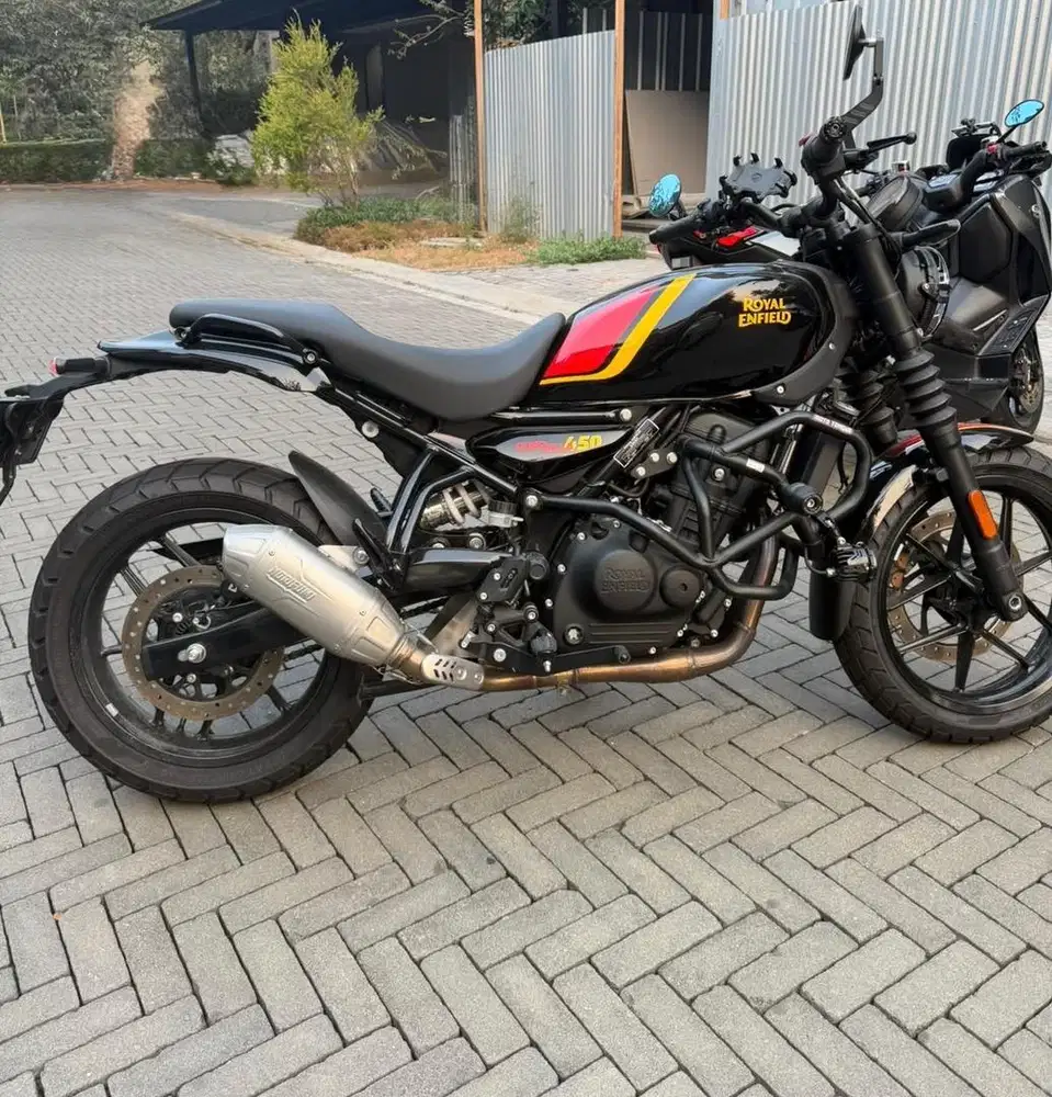 Royal Enfield Guerrilla 450 Tahun 2025