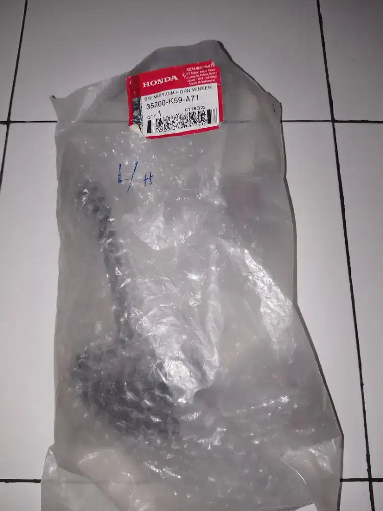 Saklar sen, klakson dan lampu Vario 150/125