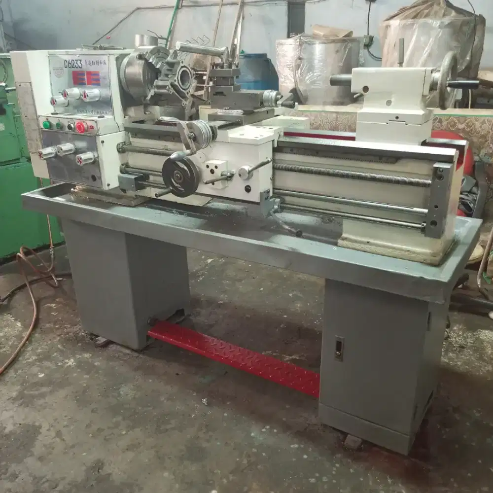 Mesin Bubut Milling Bor Frais
