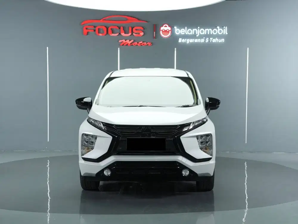 Mitsubishi Xpander Ultimate 1.5 AT Putih 2021 Garansi Service Record