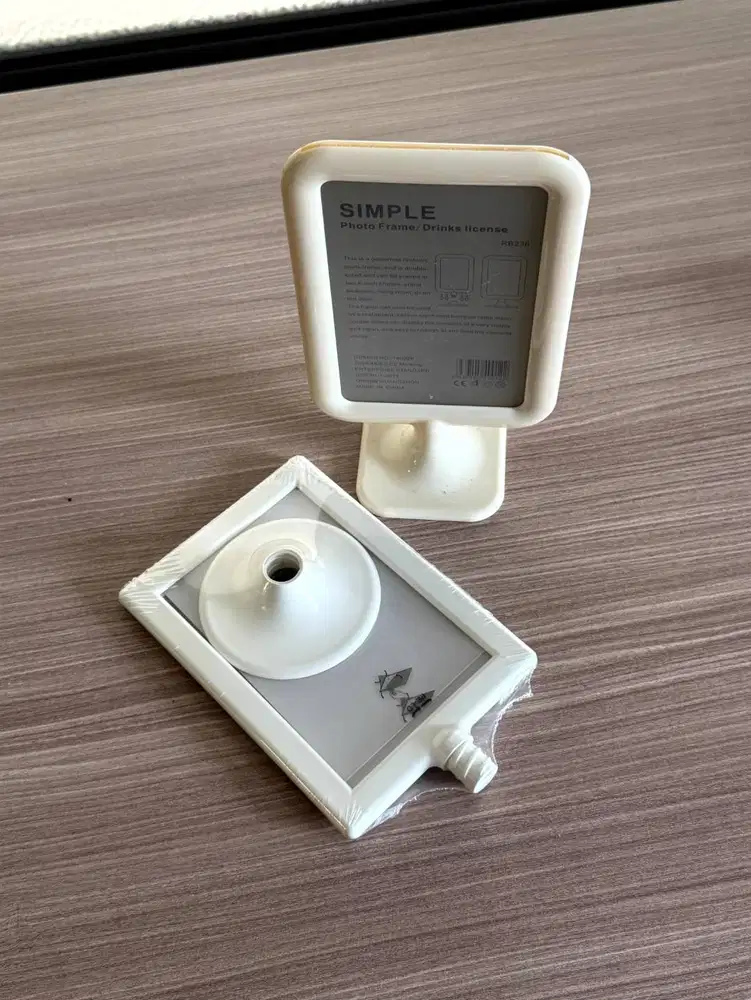 Bingkai Foto 2 Sisi / Standing Photo Frame (Rp 20.000 - Isi 2 Pcs)