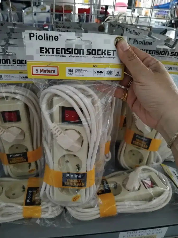 Pioline Stop Kontak 3L + 5 Meter