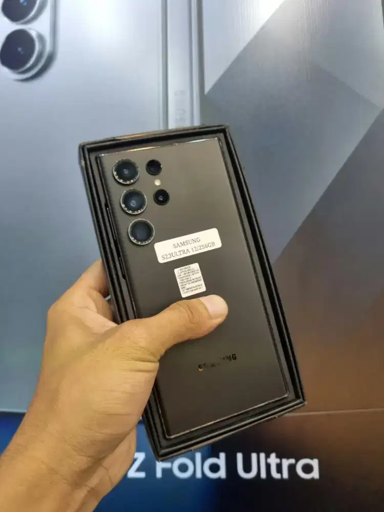 Samsung S23 ultra 12/255
