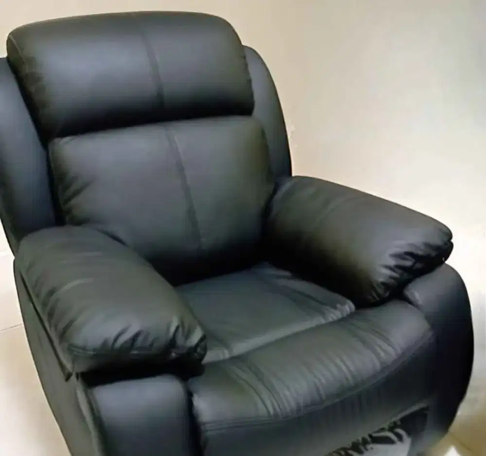 sofa recliner by Atria. second mulus