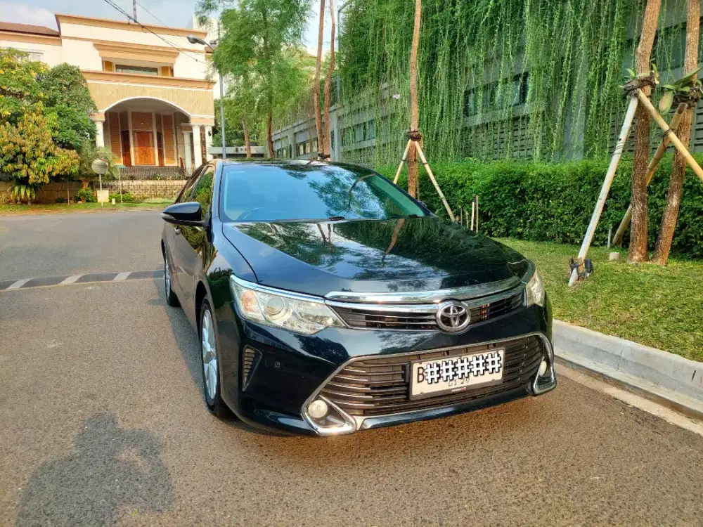 Toyota Camry V AT 2021
