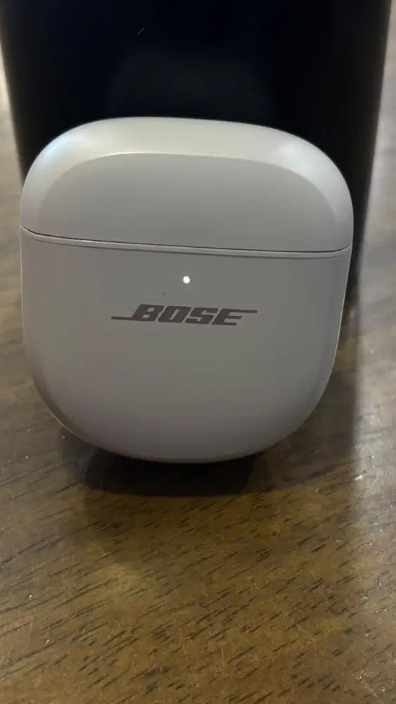 Tws Bose quietcomfort ultra mulus gar resmi