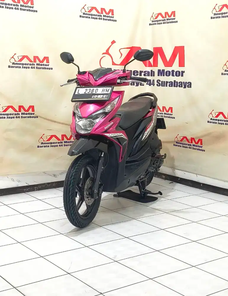 Tersedia Honda Beat ECO Iss Tahun 2018 warna Magentha
