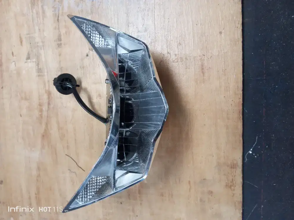 Reflektor lampu depan honda beat deluxe ORI copotan plus lampu