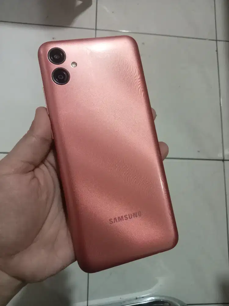 Galaxy A04e-4G.Ram 3+4/32GB.ORI #GOLDEN PONSEL