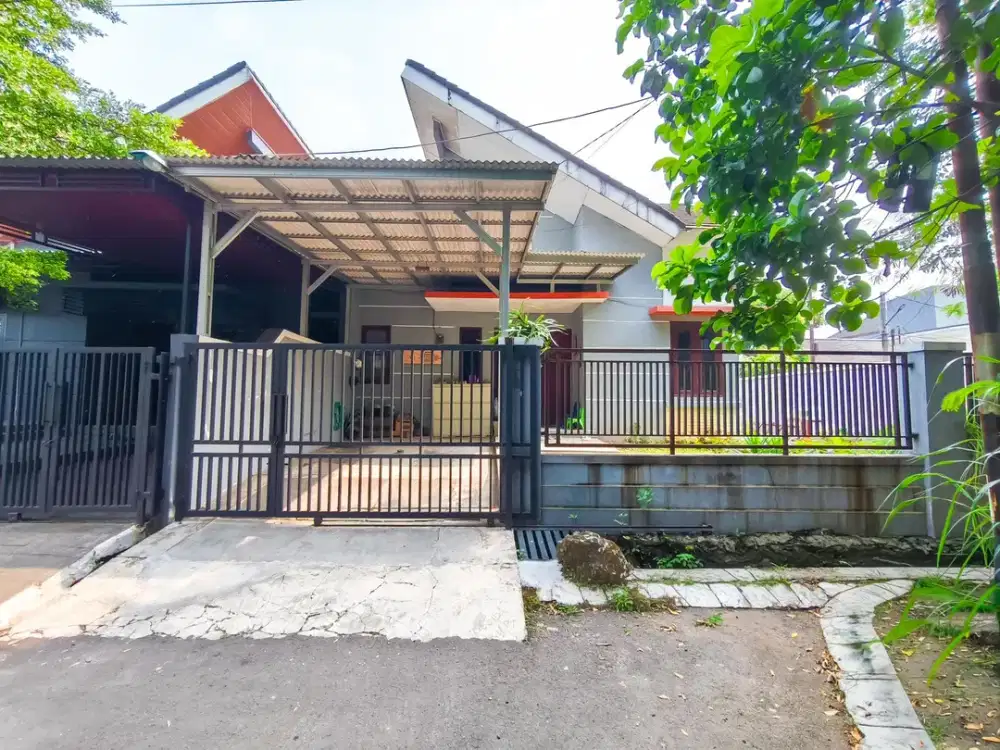 Rumah Luas Strategis 7 Menit ke Stasiun Depok Dibantu KPR J-55557