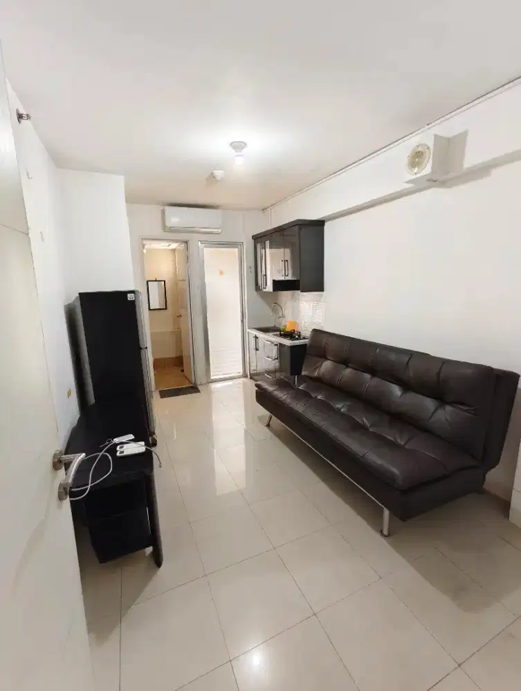 APARTEMEN BASSURA CITY