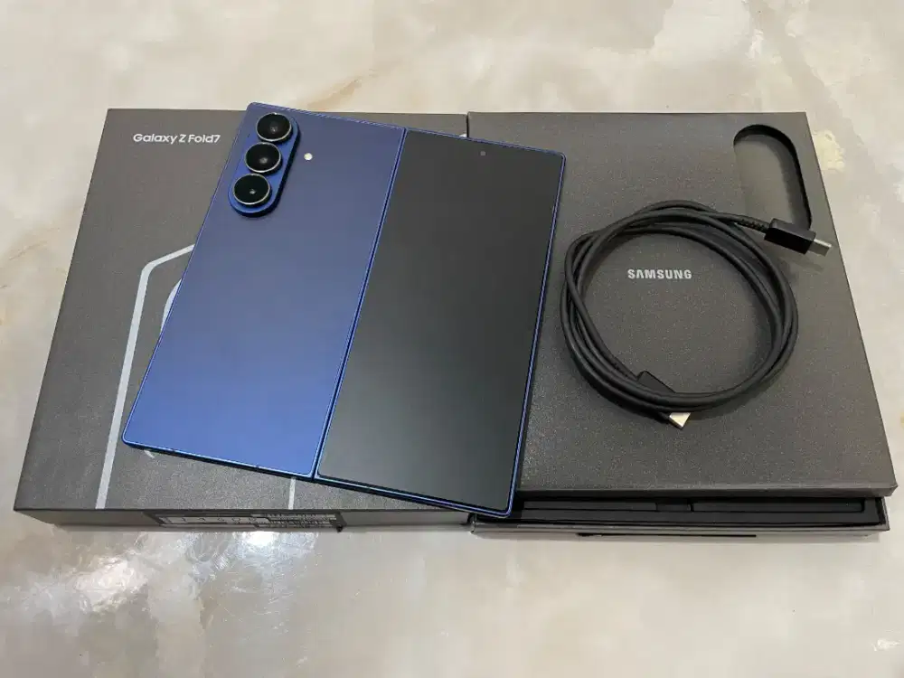 Samsung Zfold 7 12/256