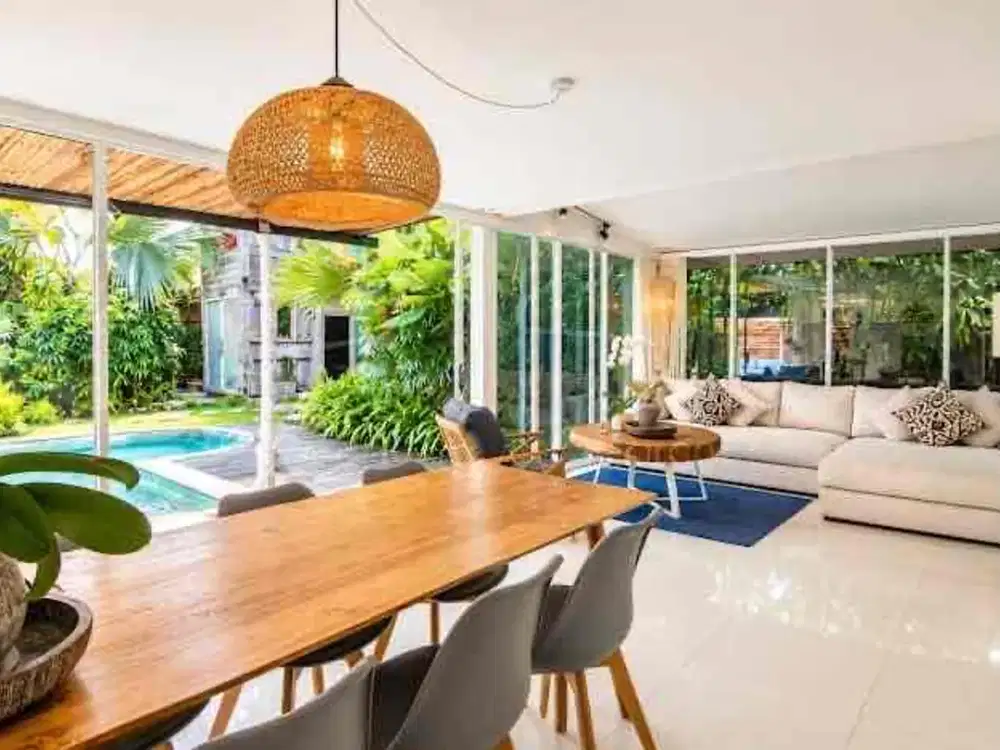 Gorgeous villa 4 Are 3 Bedroom in the heart of Canggu Fully Furnished maintenance included