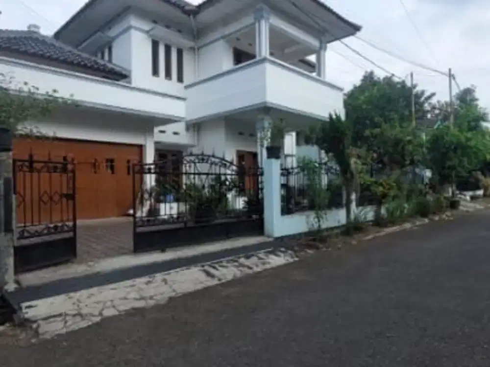 JUAL Cepat  rumah nyaman Golf Barat Arcamanik Bandung