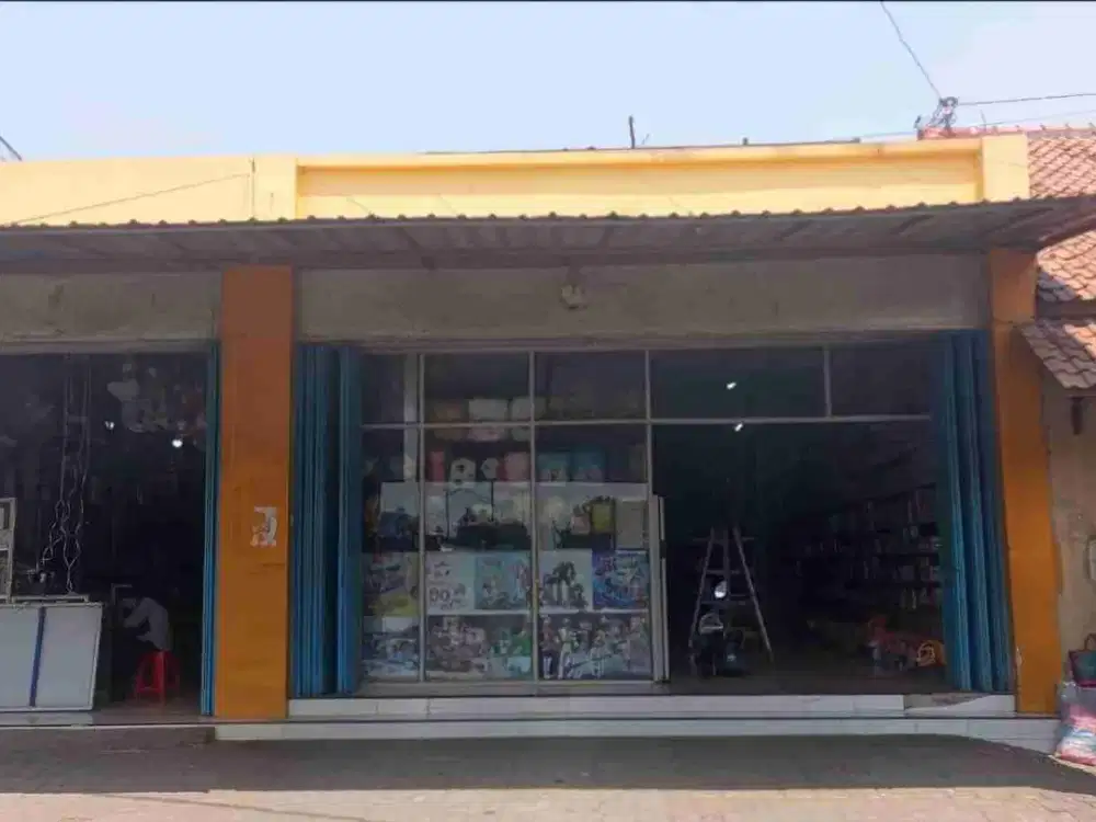 Ruko Lokasi Strategis Tengah Kota  Dekat Alun-alun di Batang