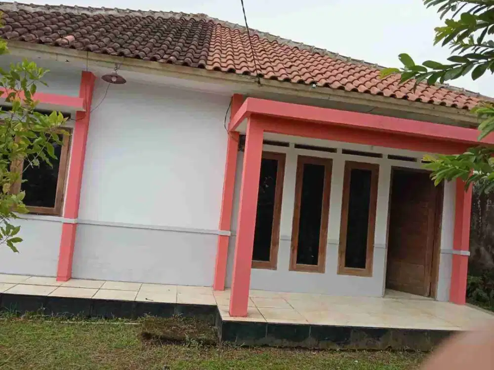 Rumah dengan Tanah Sangat Luas Bebas Banjir
