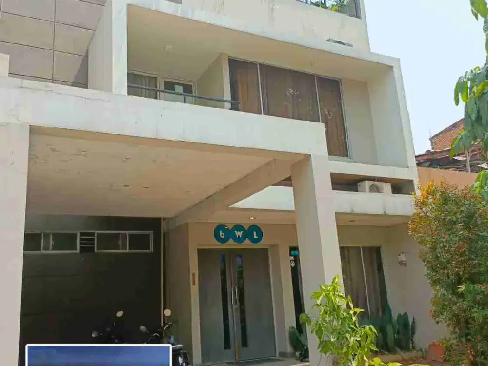 Dijual Rumah Modern Minimalis after renovasi (semi furnish) dalam Cluster Raffless