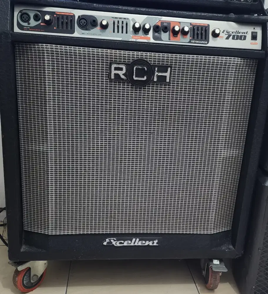 Ampli Keyboard, power mixer, speaker