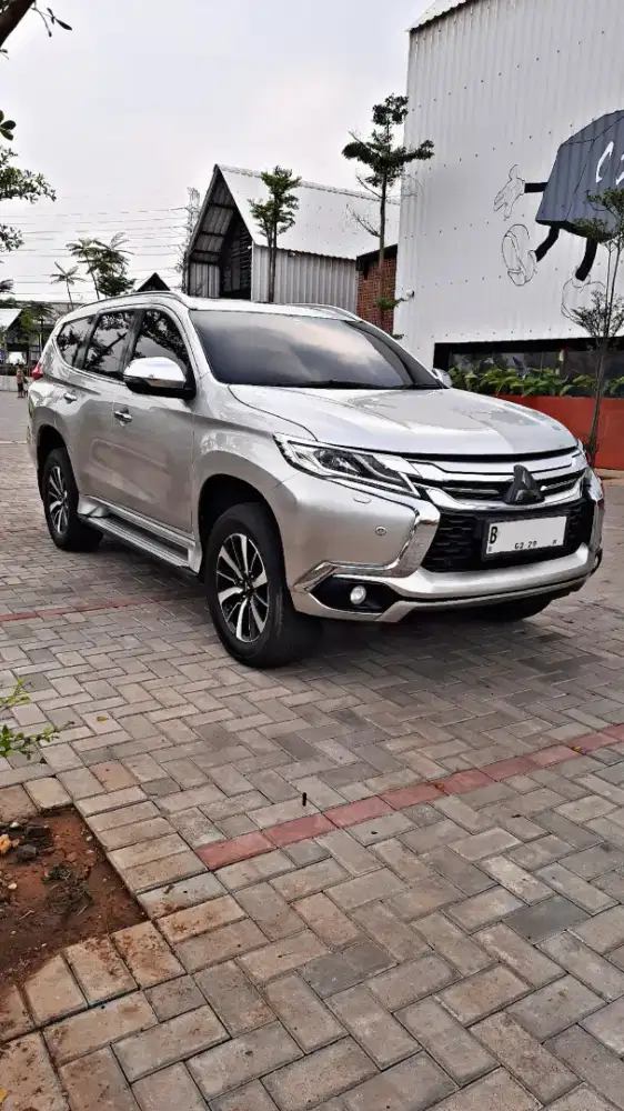 Mitsubishi Pajero Dakar Mulus pajak pjg