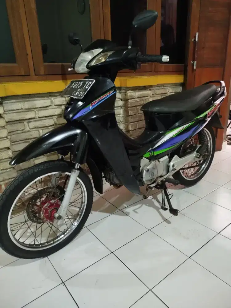 Honda karisma 125 cc mulus siap pakai