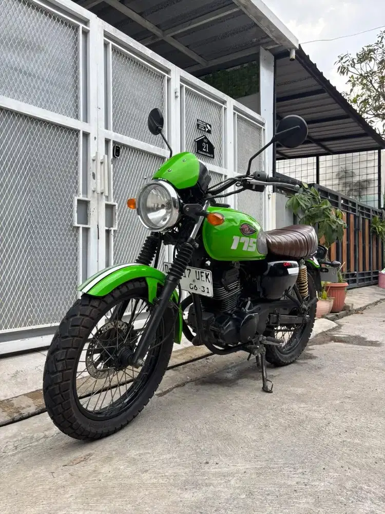 Kawasaki W175 Cafe - Limited Color Edition