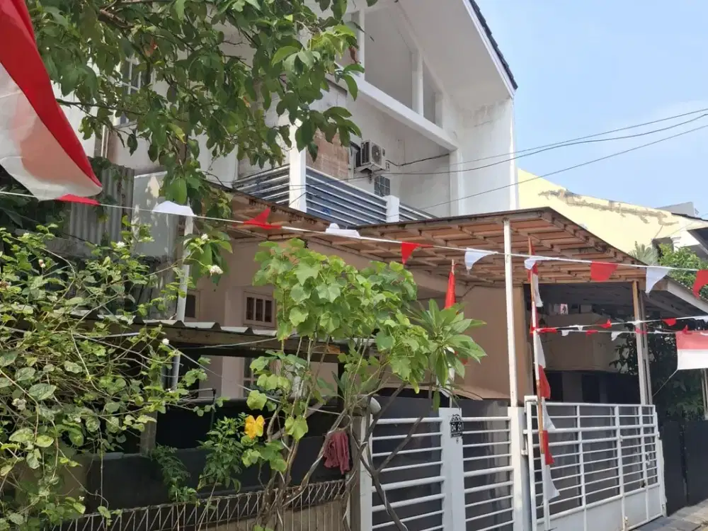 Dijual Rumah Di Komplek Walikota - Kelapa Gading