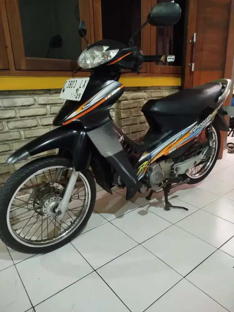 Suzuki Shogun 125 cc full orisinil pajak isi siap pakai