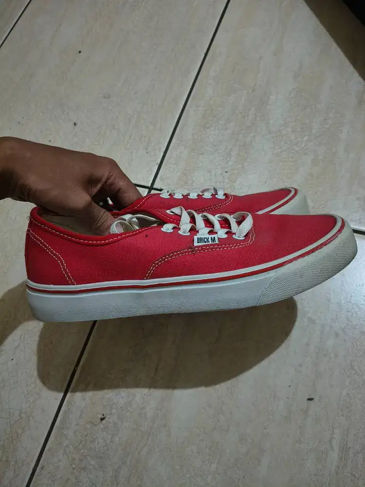 Sepatu Lokal brand Brick Mansion red chili.