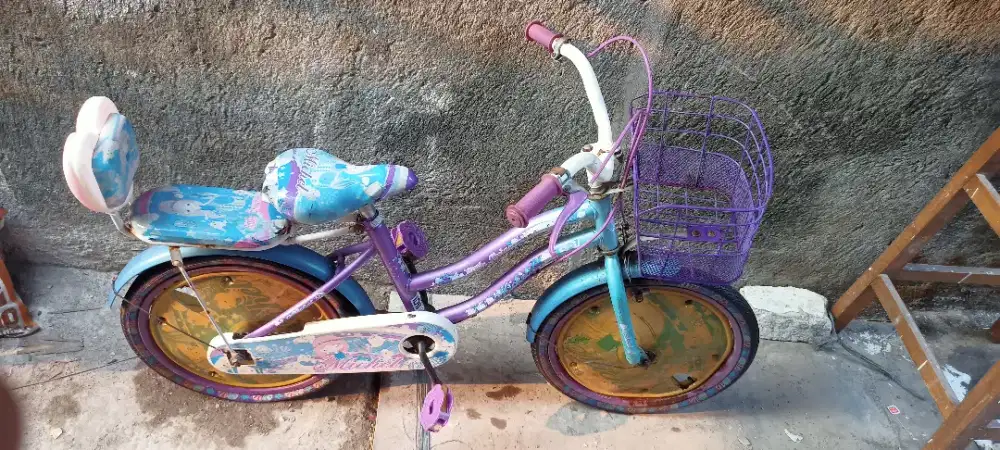 SEPEDA PEREMPUAN 16 INCHI