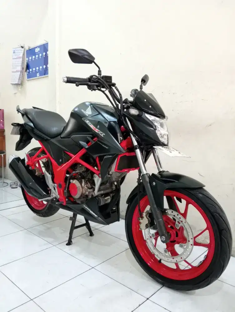 HONDA CB150R 2016