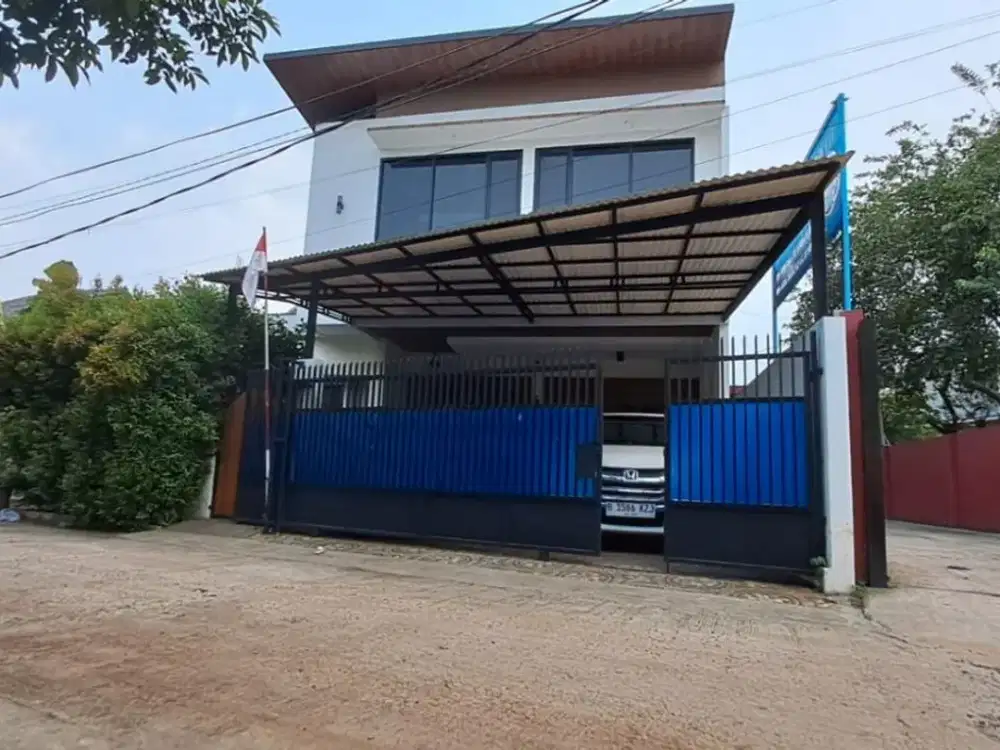 Hunian Favorit di Jatiasih – Full Furnish, Luas & Punya Kolam Ikan 73666 OC
