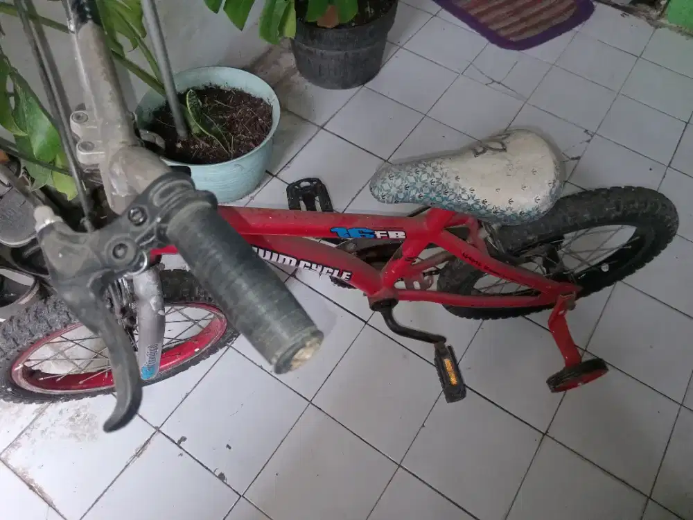 sepeda bmx 16 inchi merah