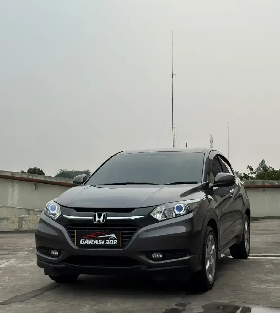 Honda HRV 1.5 E CVT AT 2017 Abu Abu HR-V KM 92 Rb