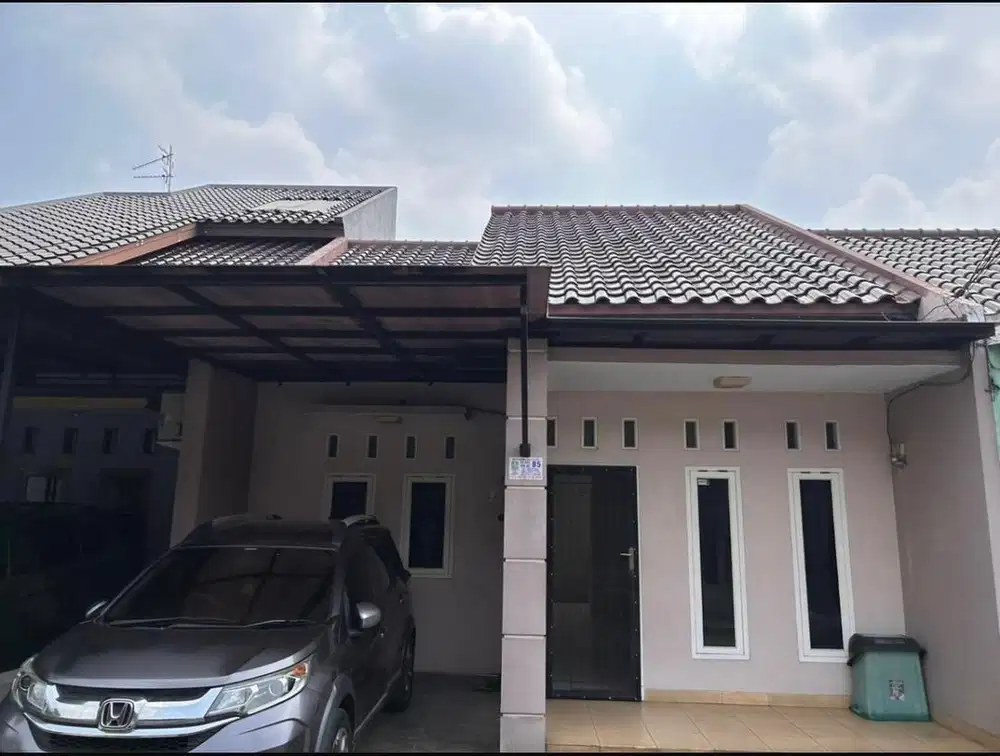 Disewakan rumah lengkap lemari, kitchen set, kompor di dalam cluster